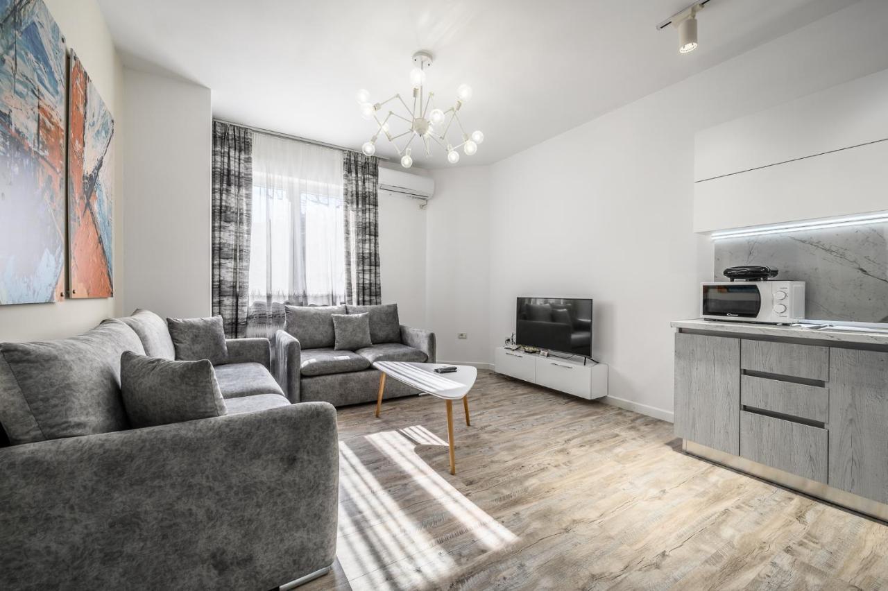 Miku Apartment-Modernly Designed Downtown Tiranë Eksteriør bilde